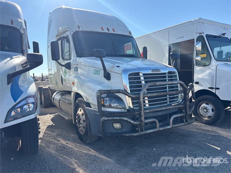 Freightliner Cascadia 125 Тягачі