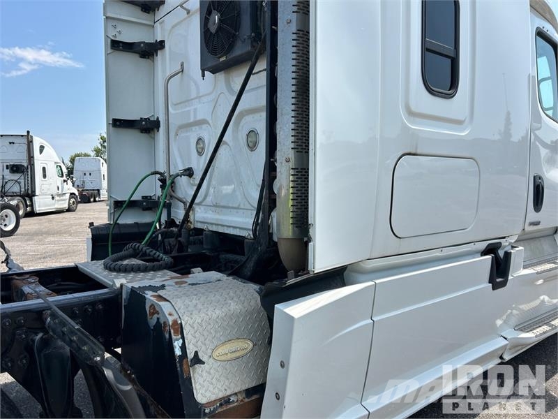 Freightliner Cascadia 125 Çekiciler