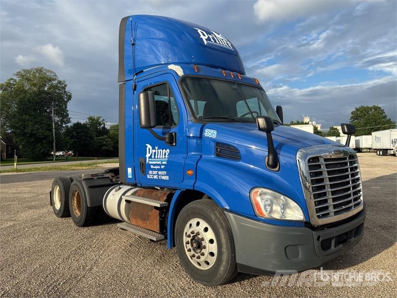Freightliner Cascadia 113 Tracteur routier