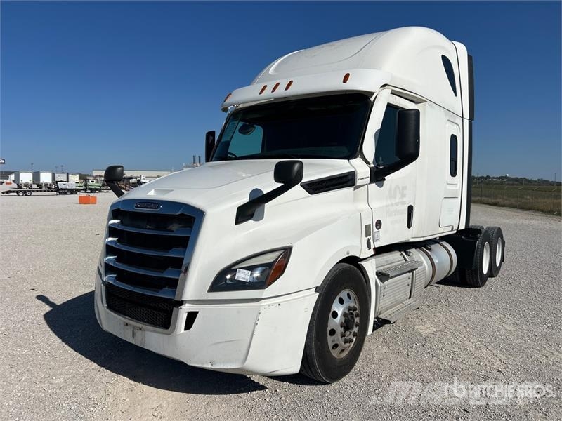 Freightliner Cascadia 126 Седельные тягачи