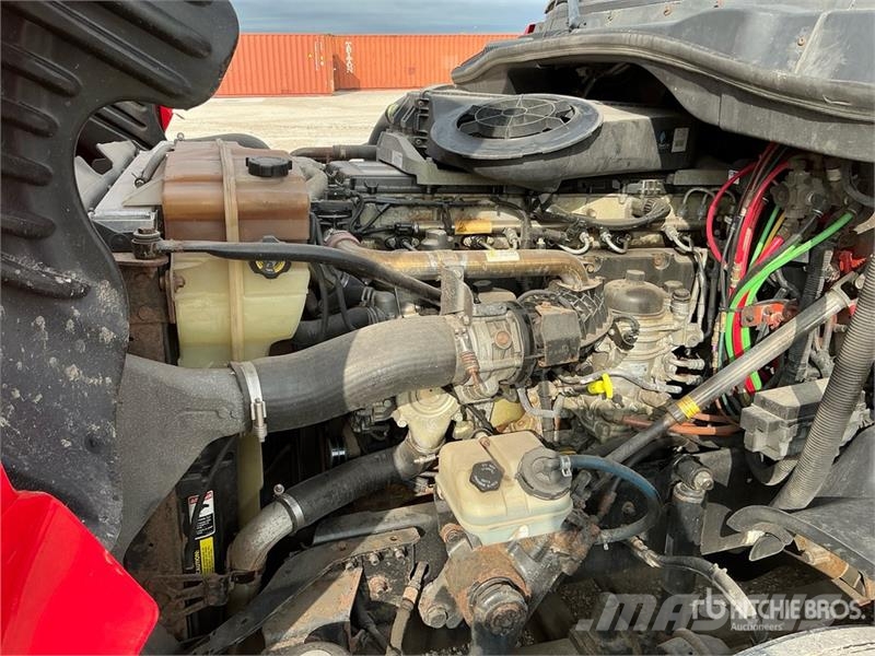 Freightliner Cascadia 125 T/A Sleeper Truck Tractor وحدات الجر
