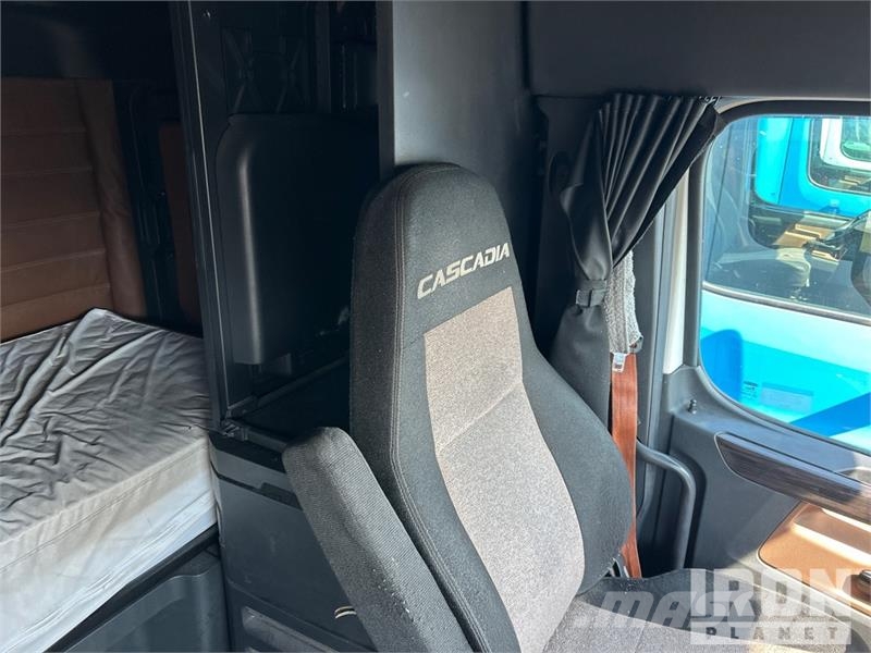 Freightliner Cascadia 126 Çekiciler