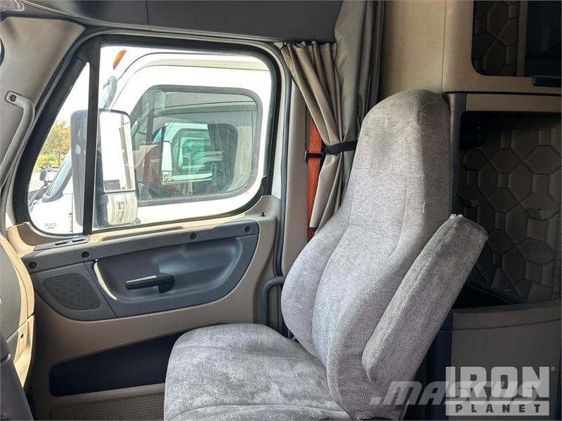 Freightliner Cascadia 125 Çekiciler