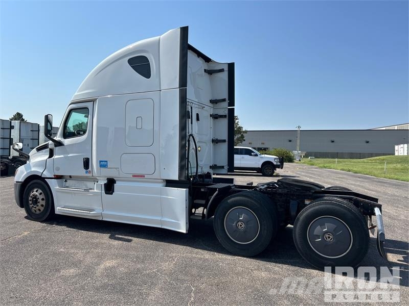 Freightliner Cascadia 126 Çekiciler