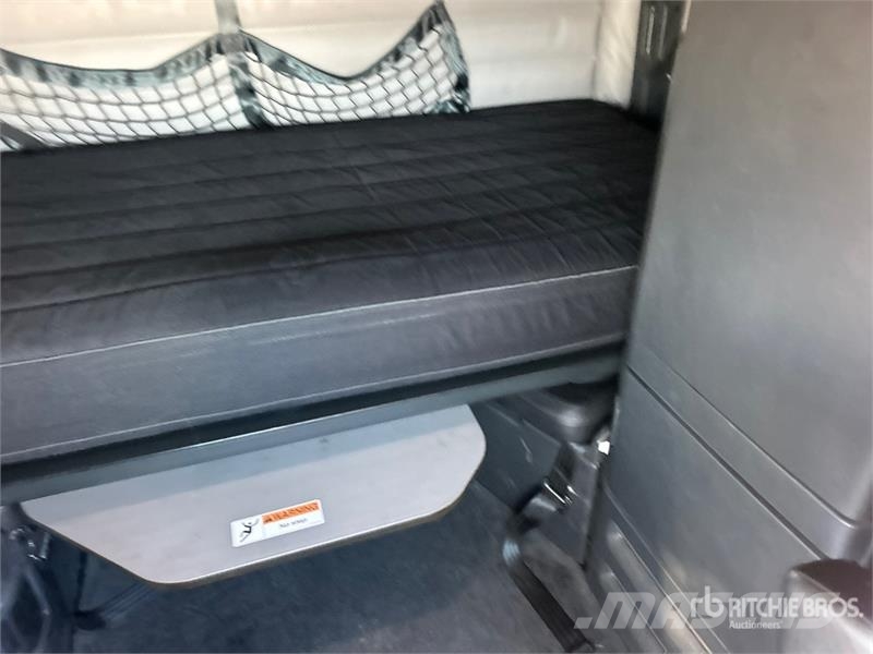 Freightliner Cascadia 126 Влекачи