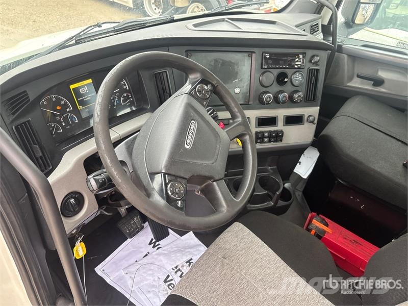 Freightliner Cascadia 116 Vilcēji