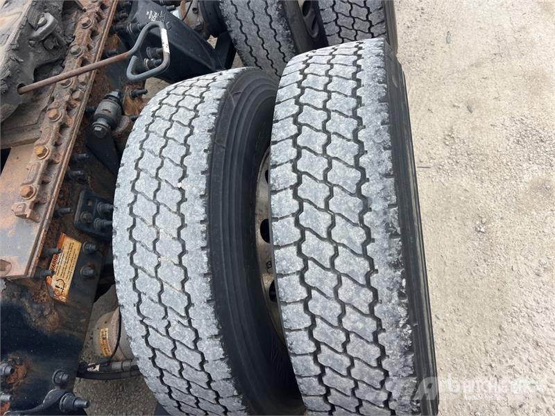 Freightliner Cascadia 116 وحدات الجر