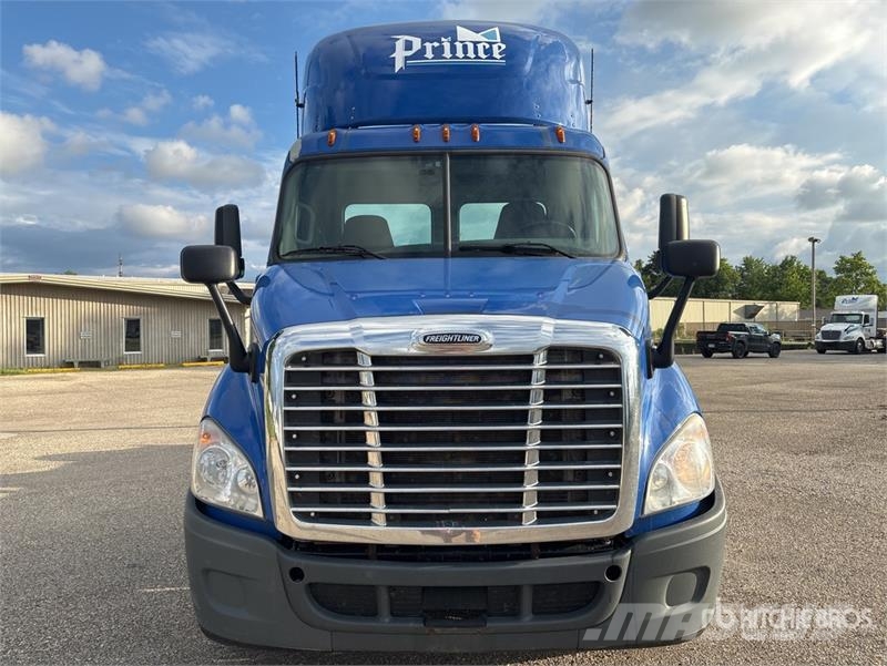 Freightliner Cascadia 113 Tracteur routier