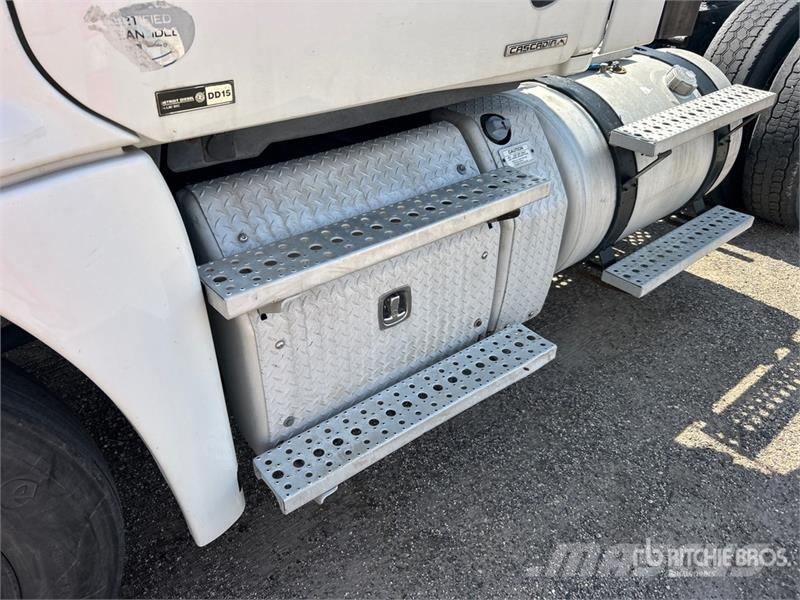 Freightliner Cascadia 125 Prime Movers