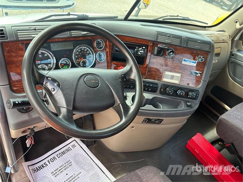 Freightliner Cascadia 113 Prime Movers
