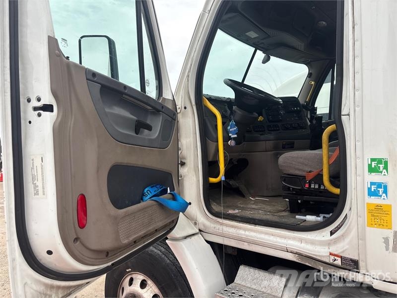 Freightliner Cascadia 113 Cabezas tractoras