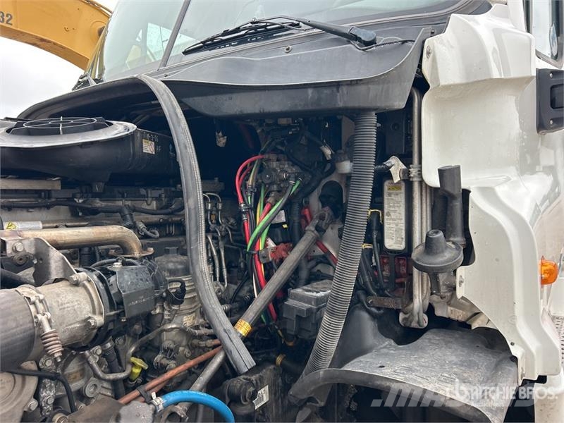 Freightliner Cascadia 125 6x4 T/A Sleeper Truck Tractor Τράκτορες