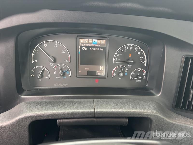Freightliner Cascadia 126 Vlačilci