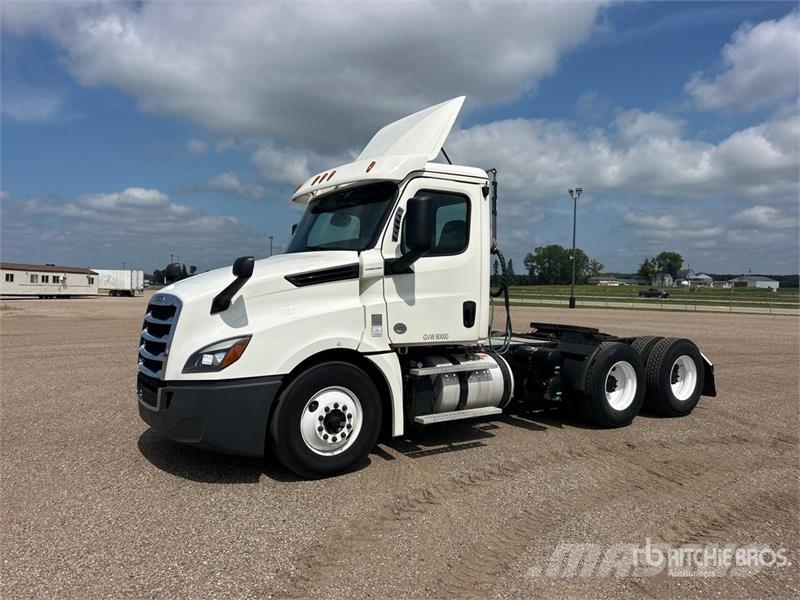 Freightliner Cascadia 126 Prime Movers
