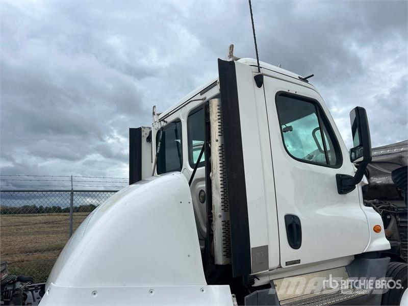 Freightliner Cascadia 125 Тягачі