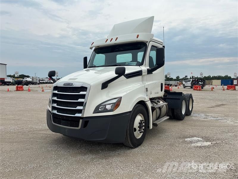 Freightliner Cascadia 126 Çekiciler