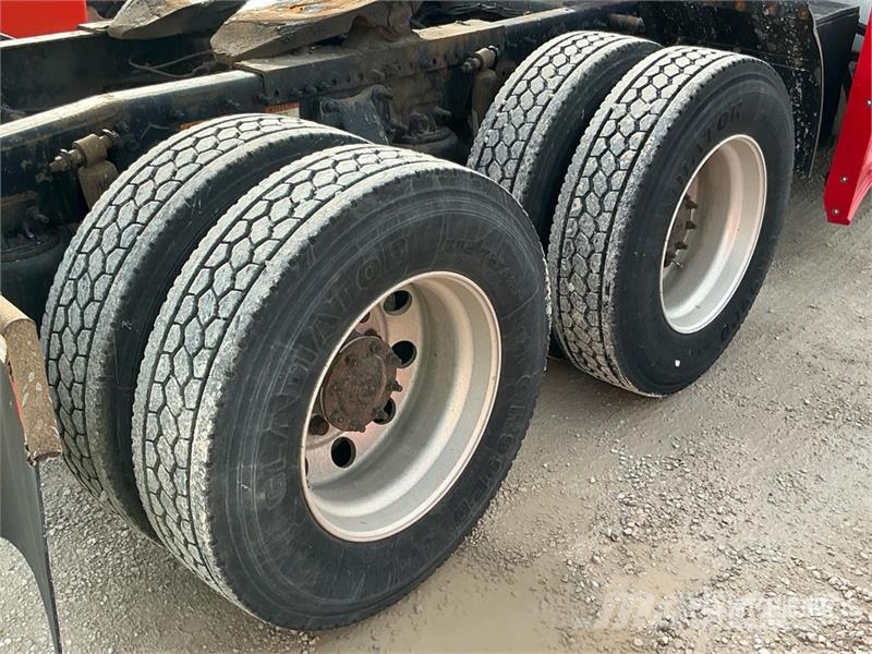 Freightliner Cascadia 125 T/A Sleeper Truck Tractor وحدات الجر