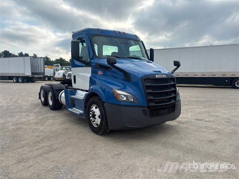 Freightliner Cascadia 116 Vetopöytäautot
