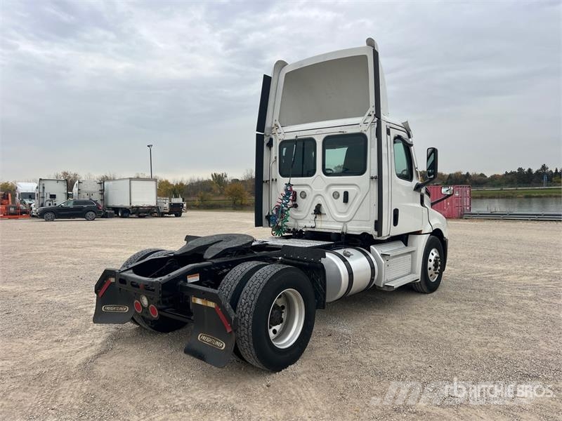 Freightliner Cascadia 126 Prime Movers
