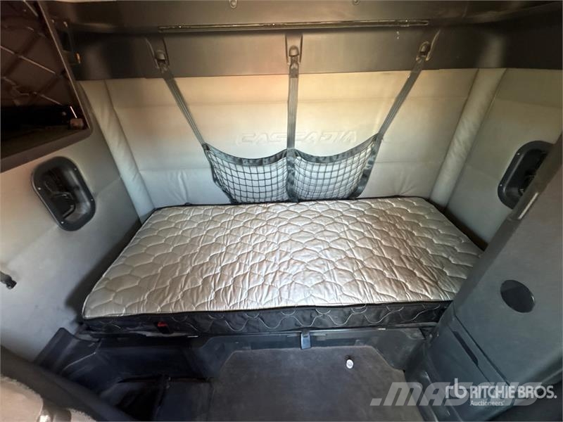 Freightliner Cascadia 126 Тягачі