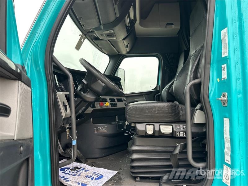 Freightliner Cascadia 126 6x4 Rebuilt Title* T/A Sleeper Truck  Tractor Units
