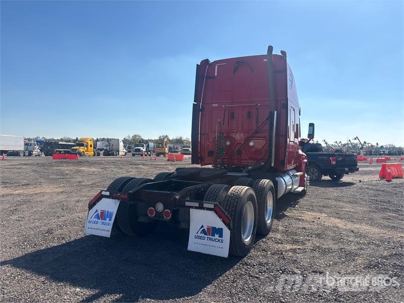 Freightliner Cascadia 125 6x4 T/A Sleeper Truck Tractor Motrici e Trattori Stradali