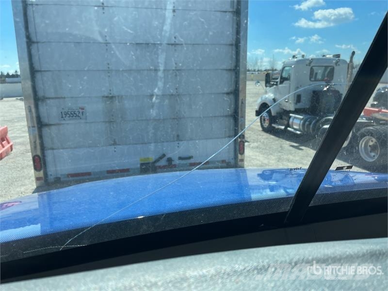 Freightliner Cascadia 125 6x4 T/A Sleeper Truck Tractor Cabezas tractoras