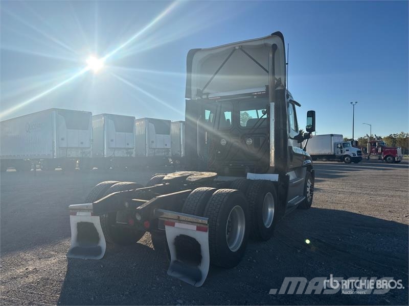 Freightliner Cascadia 125 Motrici e Trattori Stradali