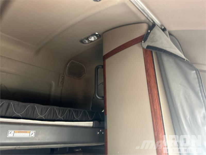 Freightliner Cascadia 125 Vetopöytäautot