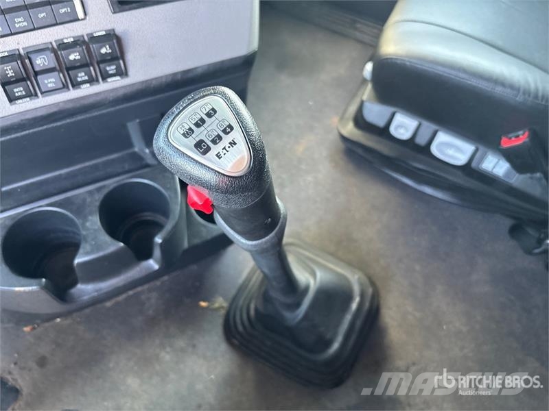 Freightliner Cascadia 126 Влекачи