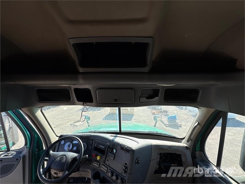 Freightliner Cascadia 125 Тягачі
