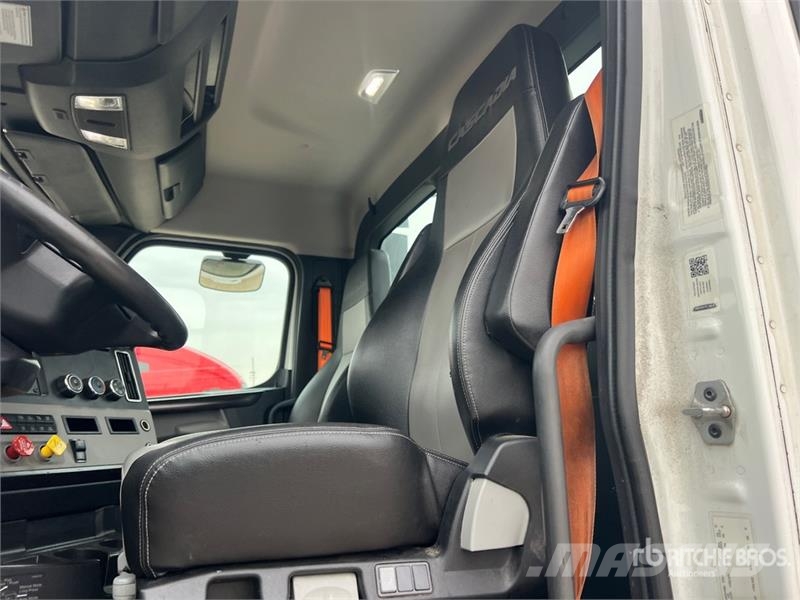 Freightliner Cascadia 126 Prime Movers