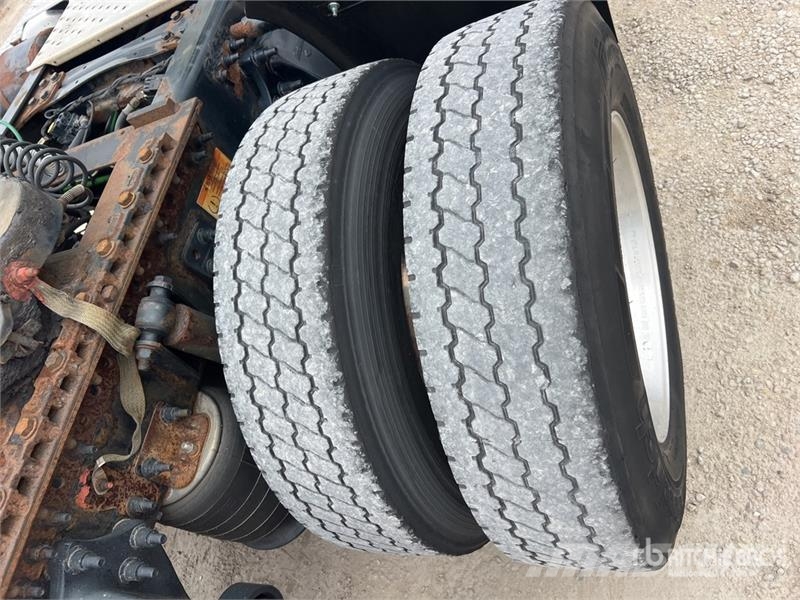 Freightliner Cascadia 116 وحدات الجر