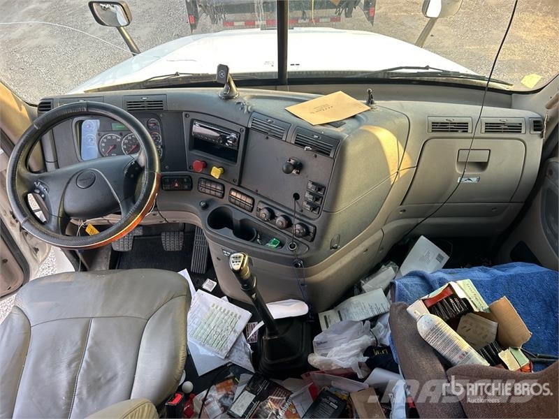 Freightliner Cascadia 125 6x4 T/A Sleeper Truck Tractor Τράκτορες