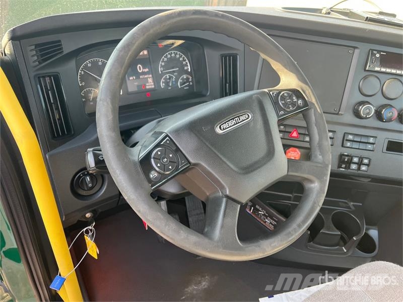 Freightliner Cascadia 126 Седельные тягачи