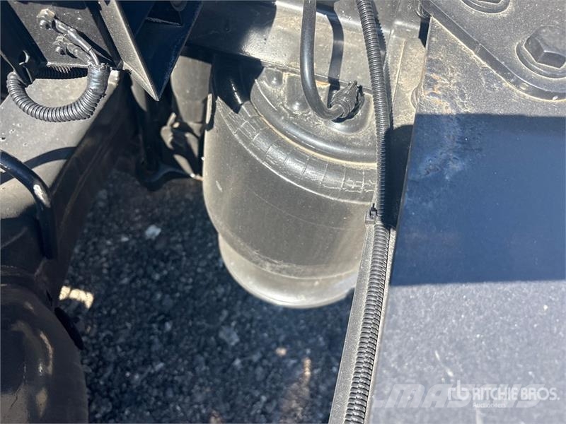 Freightliner Cascadia 125 T/A Sleeper Truck Tractor Trekkvogner