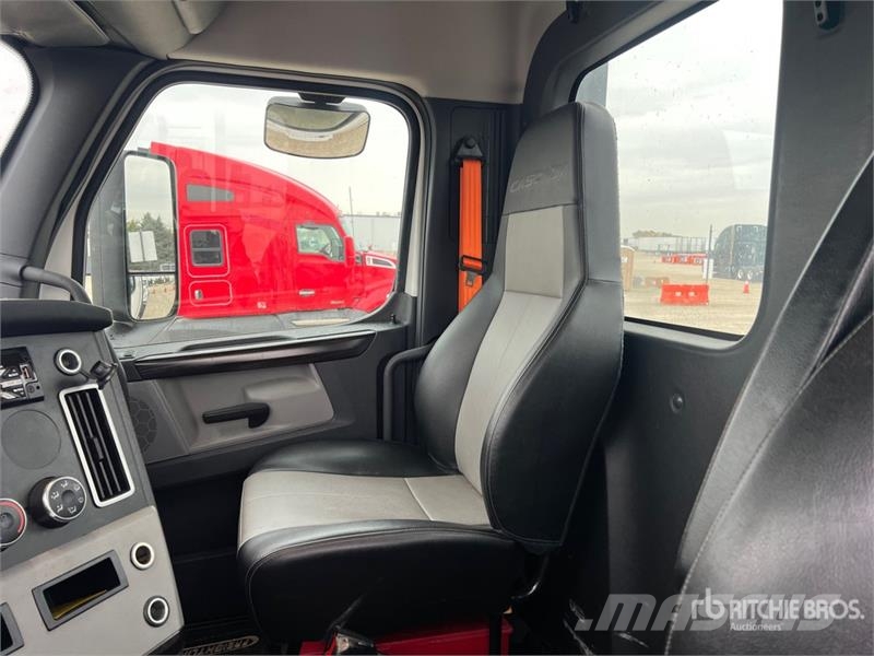 Freightliner Cascadia 126 Prime Movers