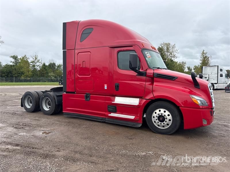 Freightliner Cascadia 126 6x4 T/A Sleeper Truck Tractor 트랙터 유닛