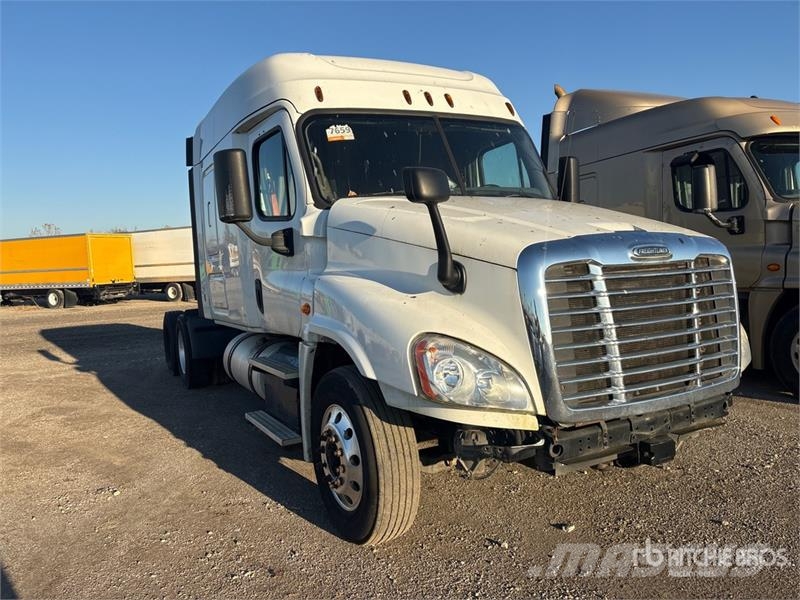 Freightliner Cascadia 125 Vilcēji