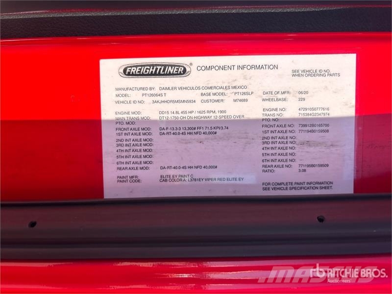 Freightliner Cascadia 126 6x4 T/A Sleeper Truck Tractor Motrici e Trattori Stradali