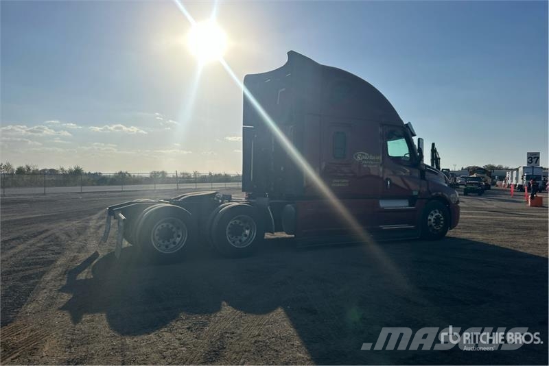 Freightliner Cascadia 126 Влекачи