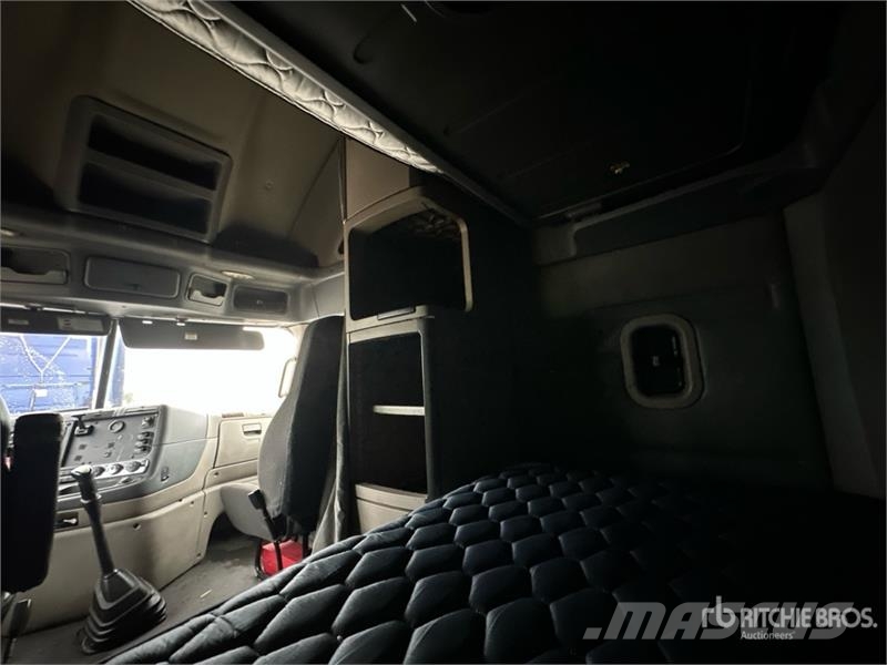 Freightliner Cascadia 125 T/A Sleeper Truck Tractor Sattelzugmaschinen