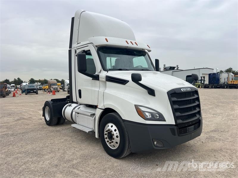Freightliner Cascadia 126 Prime Movers
