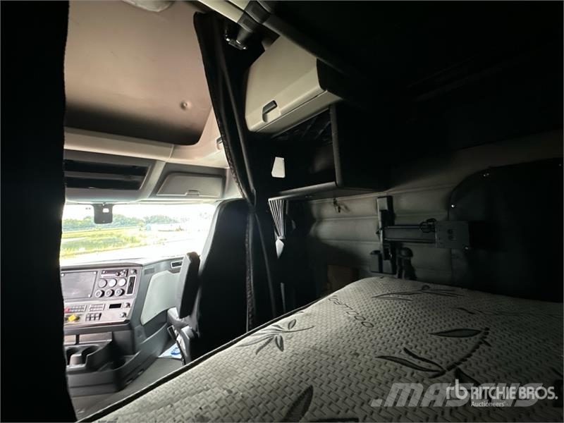 Freightliner Cascadia 126 6x4 Rebuilt Title* T/A Sleeper Truck  Tractor Units