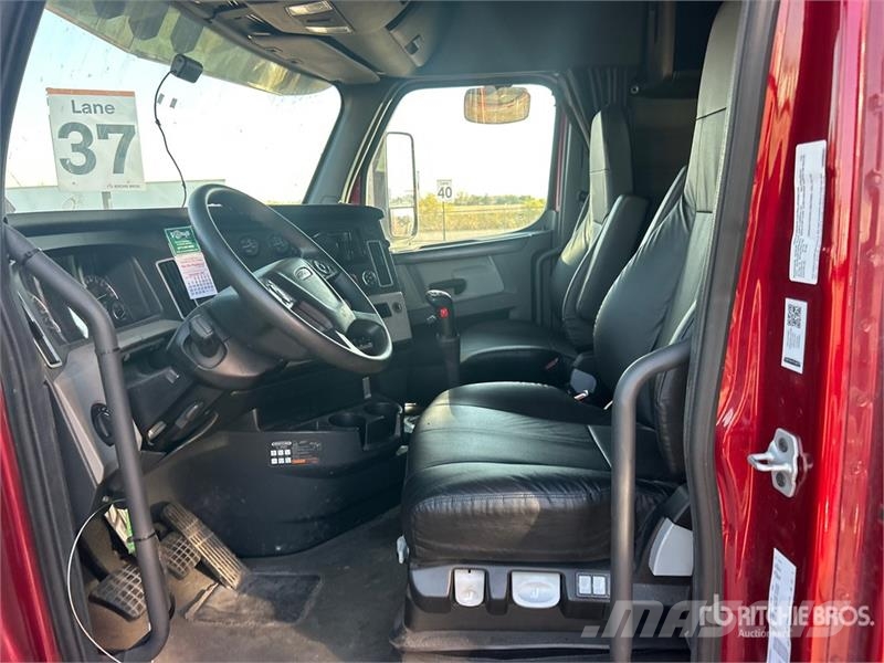 Freightliner Cascadia 126 Влекачи