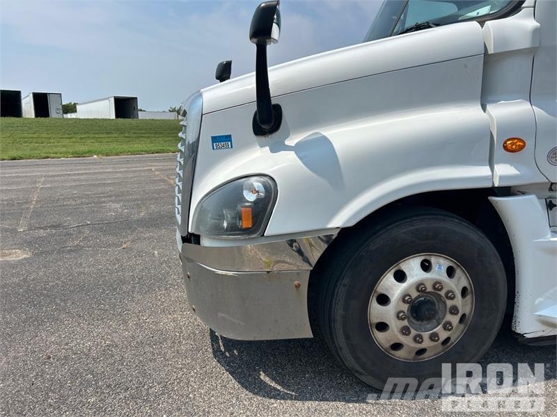 Freightliner Cascadia 125 Çekiciler