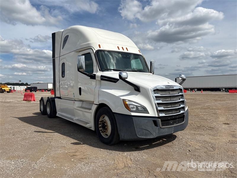 Freightliner Cascadia 126 6x4 T/A Sleeper Truck Tractor Tracteur routier
