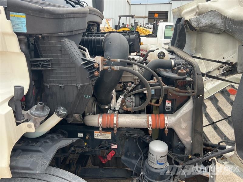 Freightliner Cascadia 116 وحدات الجر