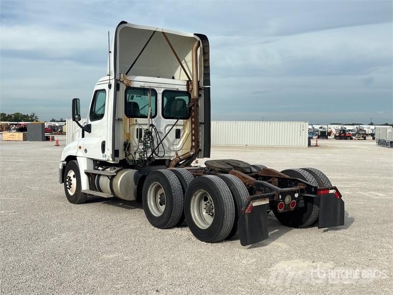 Freightliner Cascadia 125 Sattelzugmaschinen