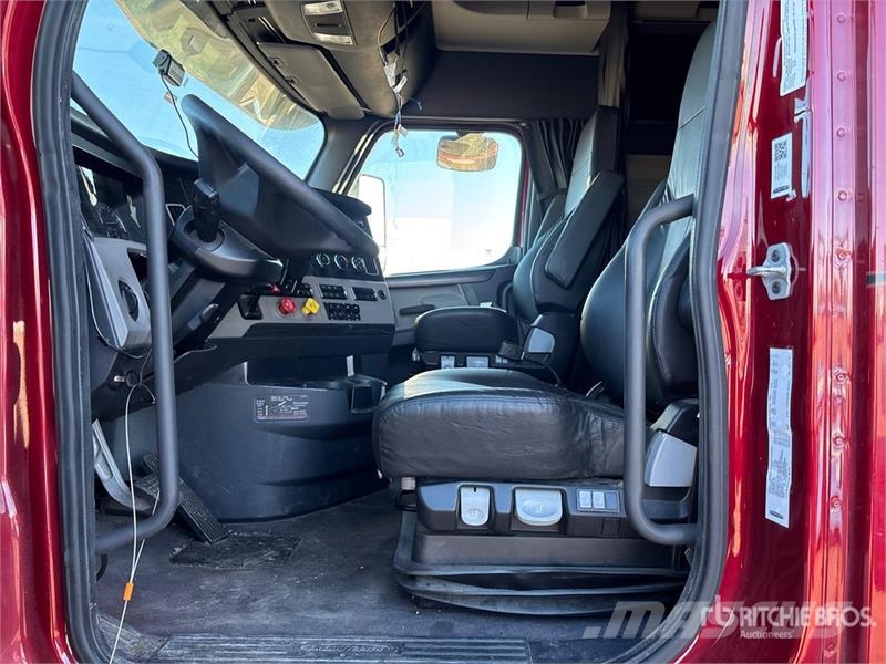 Freightliner Cascadia 126 Tahače
